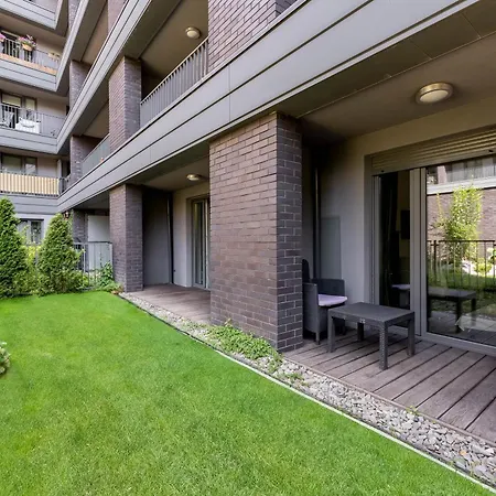 Nadwislanska 11 With Garden Apartment