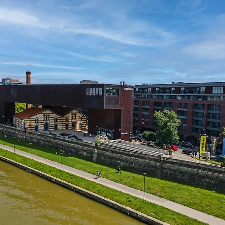 Nadwislanska 11 With Garden